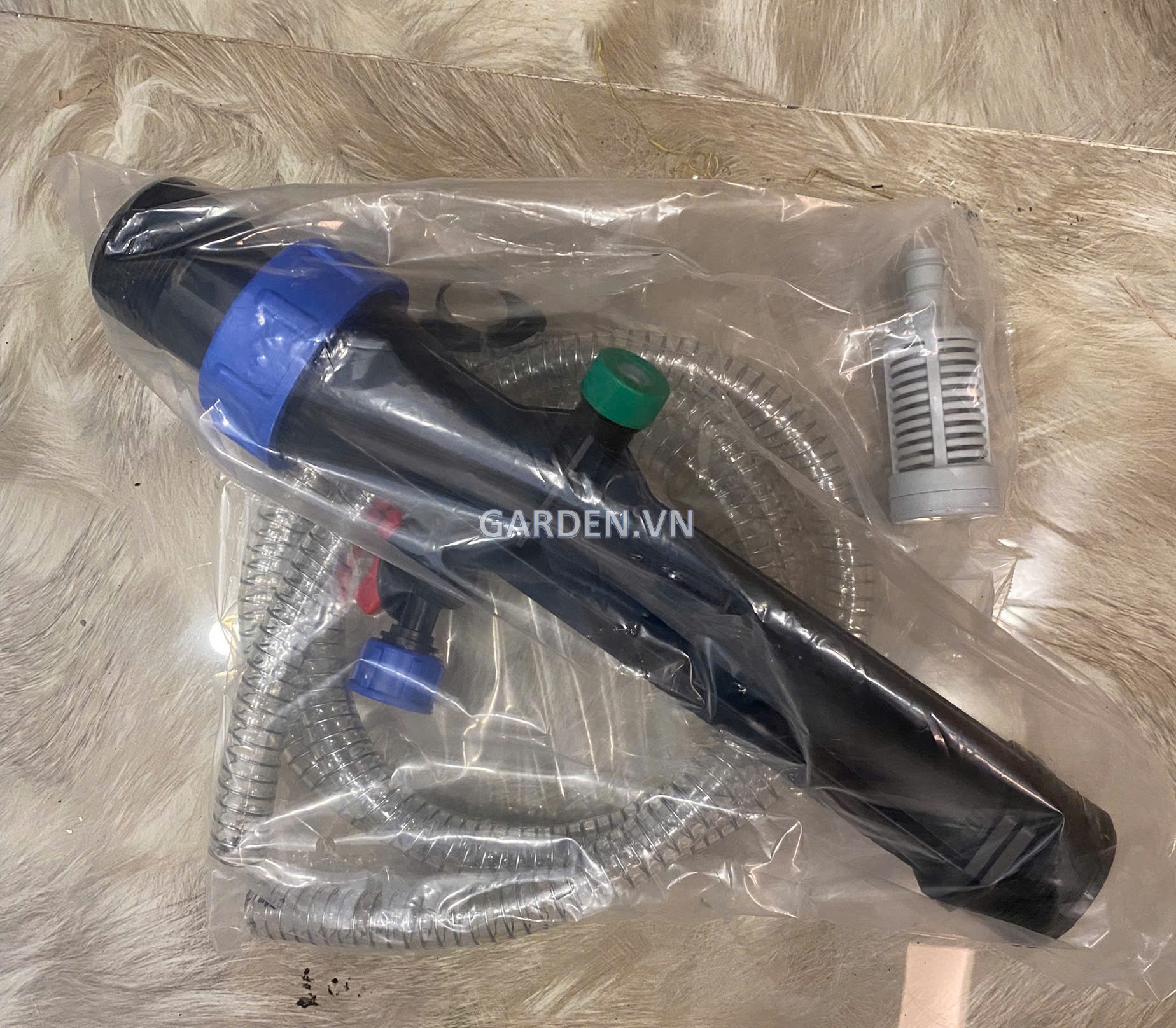 Châm phân tự động Ventery D60 (trọn bộ)
